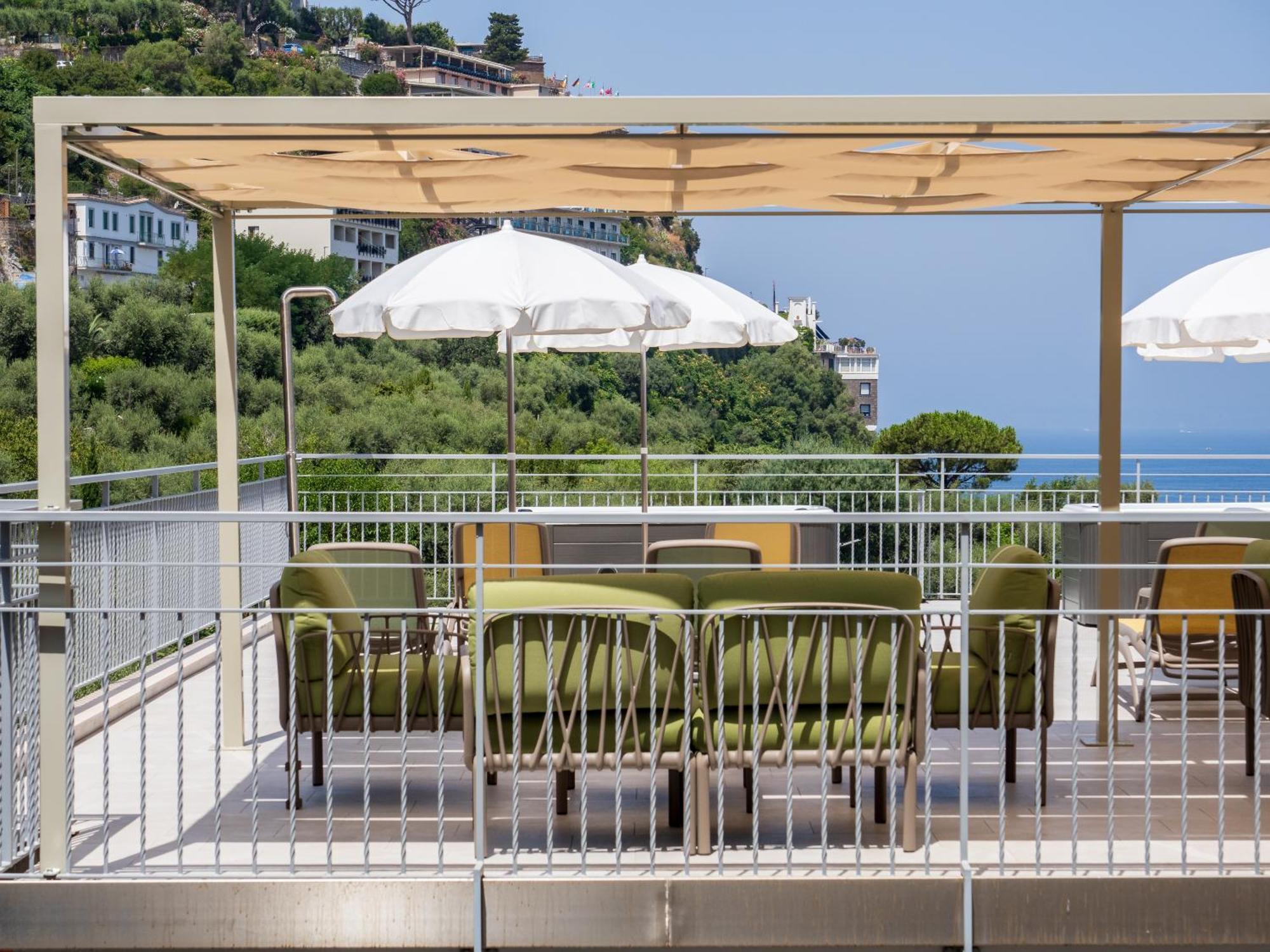 Futura Smart Flat - De Vivo Realty Sorrento Apartman Kültér fotó