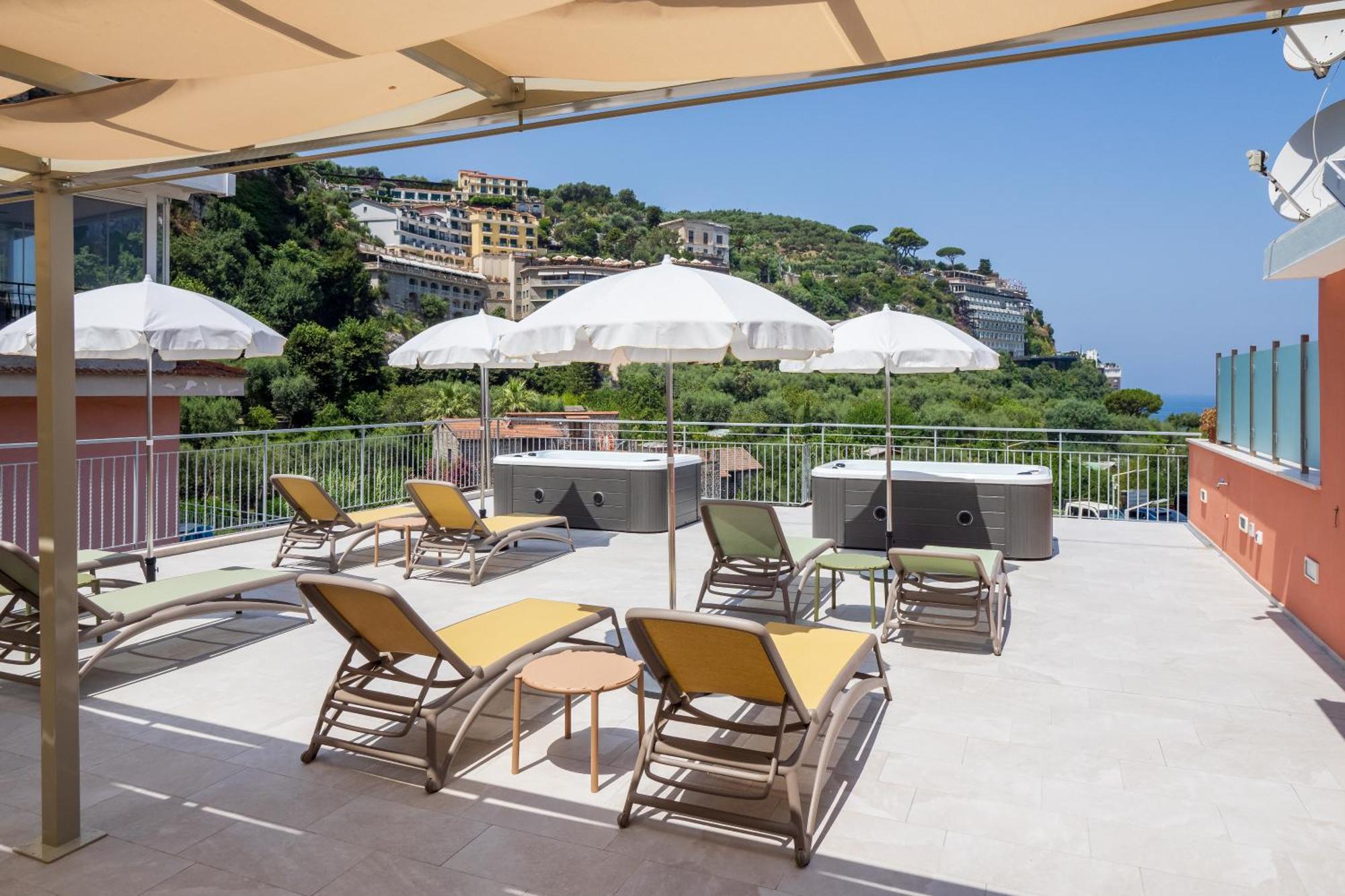 Futura Smart Flat - De Vivo Realty Sorrento Apartman Kültér fotó