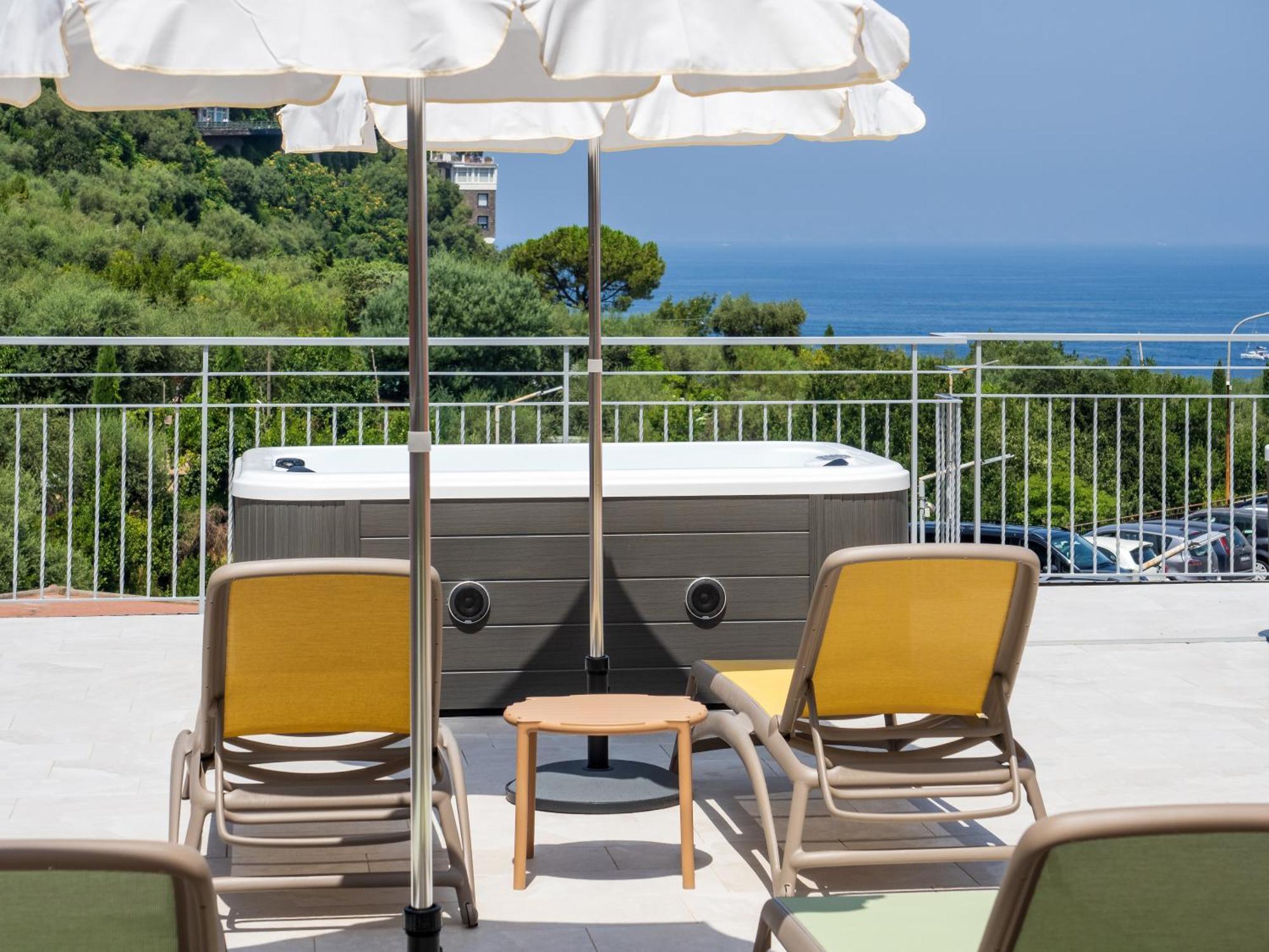 Futura Smart Flat - De Vivo Realty Sorrento Apartman Kültér fotó